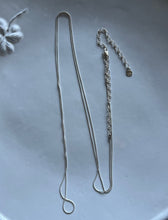 Sketch Line Necklace