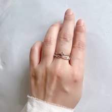 Twist Ring