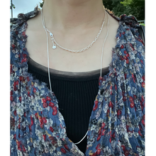 Sketch Line Necklace