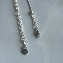 Sketch Line Necklace