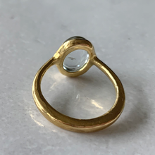 Fountain Ring   Aquamarine K18